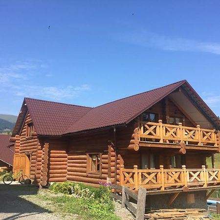 Отель Roksolana Изки Экстерьер фото